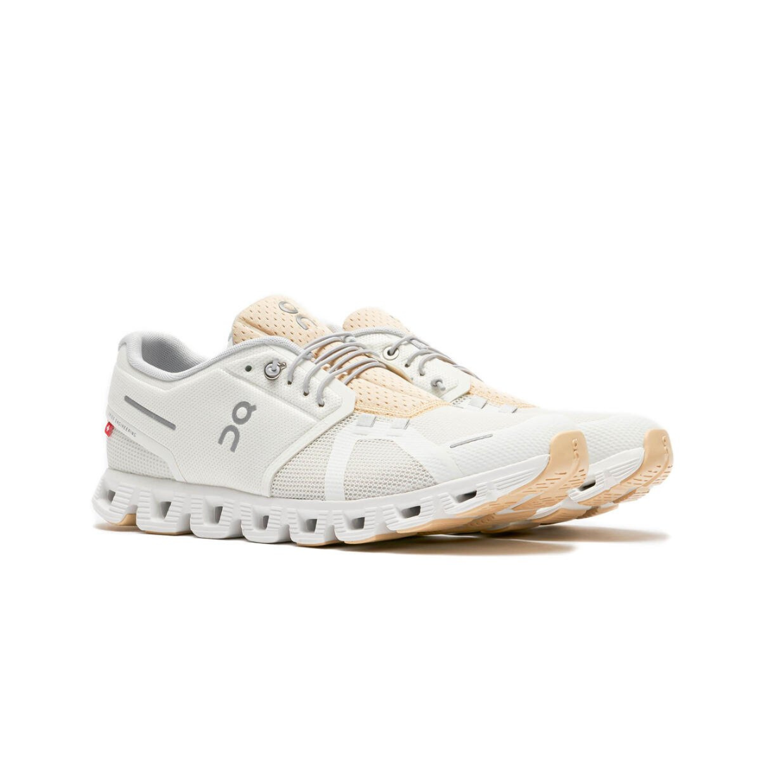 On Running Cloud 5 Push - Ivory | Savannah