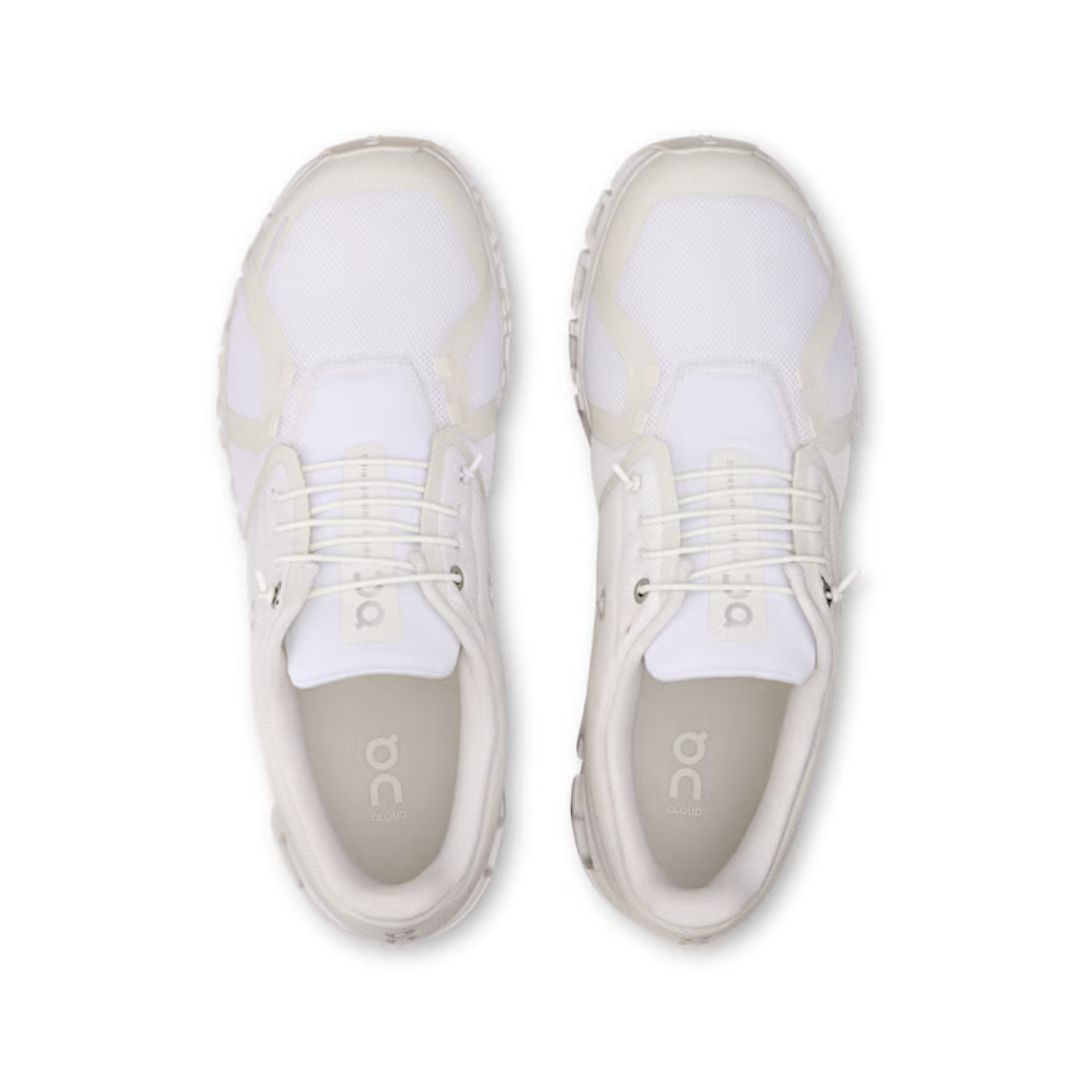 On Running Cloud 6 Homme - White / White