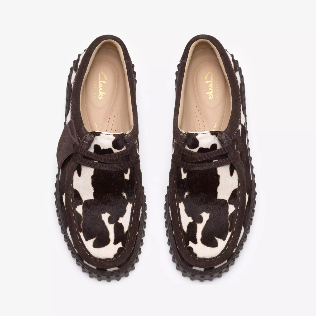 Clarks Torhill Bee - Cow print - Walk by Streetart