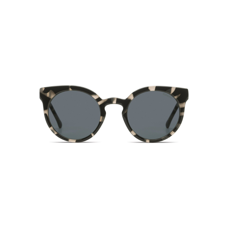 Komono Lulu - Acapulco - Walk by Streetart