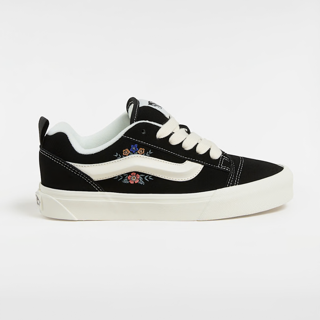 Vans Knu Skool - Black Floral - Walk by Streetart
