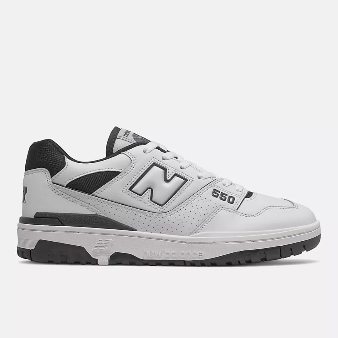 New Balance 550 - White / Black - Walk by Streetart