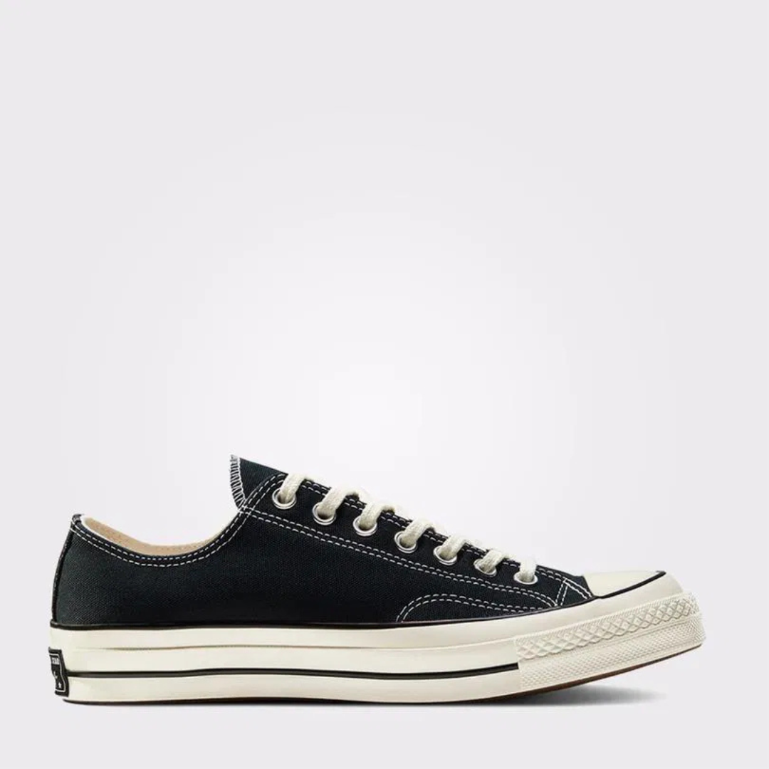 Chaussures Converse Chuck 70 Ox noir élégantes et confortables pour un style décontracté