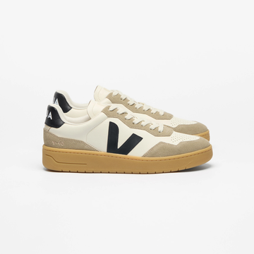 Veja V-90 Leather - Pure Black / Natural