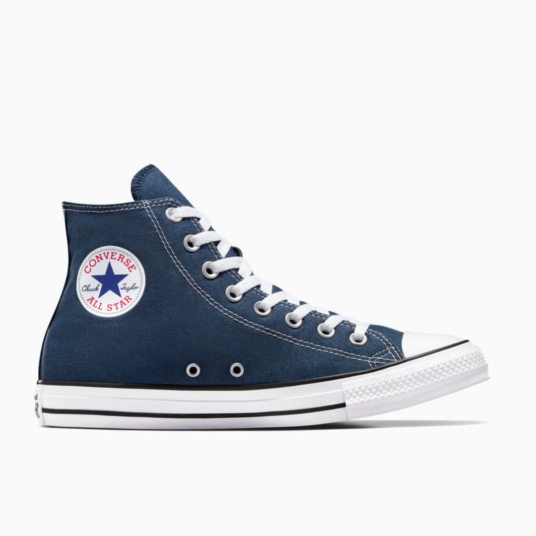 Paire de Converse Ctas All Star Hi bleu marine confortable et stylée