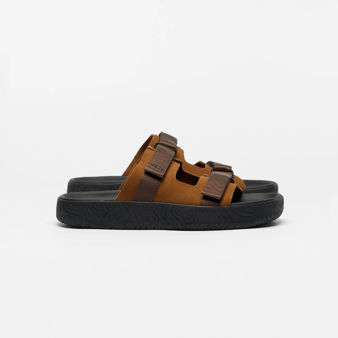 Veja Arpoador Suede - Cognac / Eagle / Black - Walk by Streetart