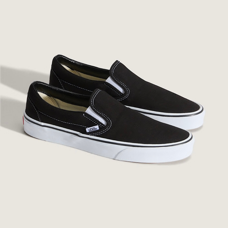 Vans Slip-On - Black / White - Walk by Streetart