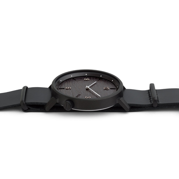 Komono Montre The Magnus - Graphite - Walk by Streetart