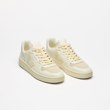 Veja V10 - Pure Calcaire - Walk by Streetart