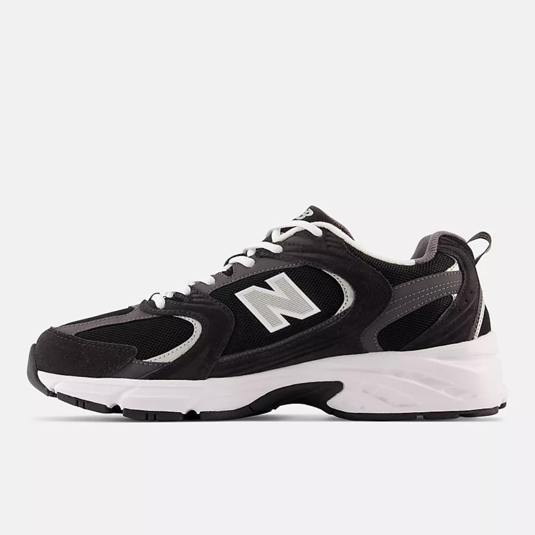 New Balance 530 - Black / Magnet - Walk by Streetart