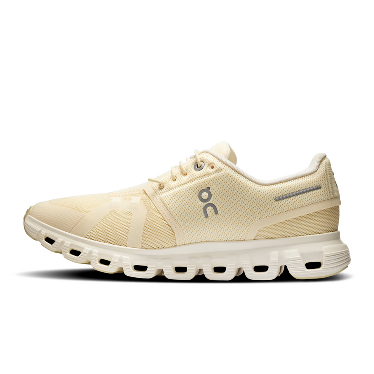 On Running Cloud 6 - Castor / Ivory - Walk by Streetart