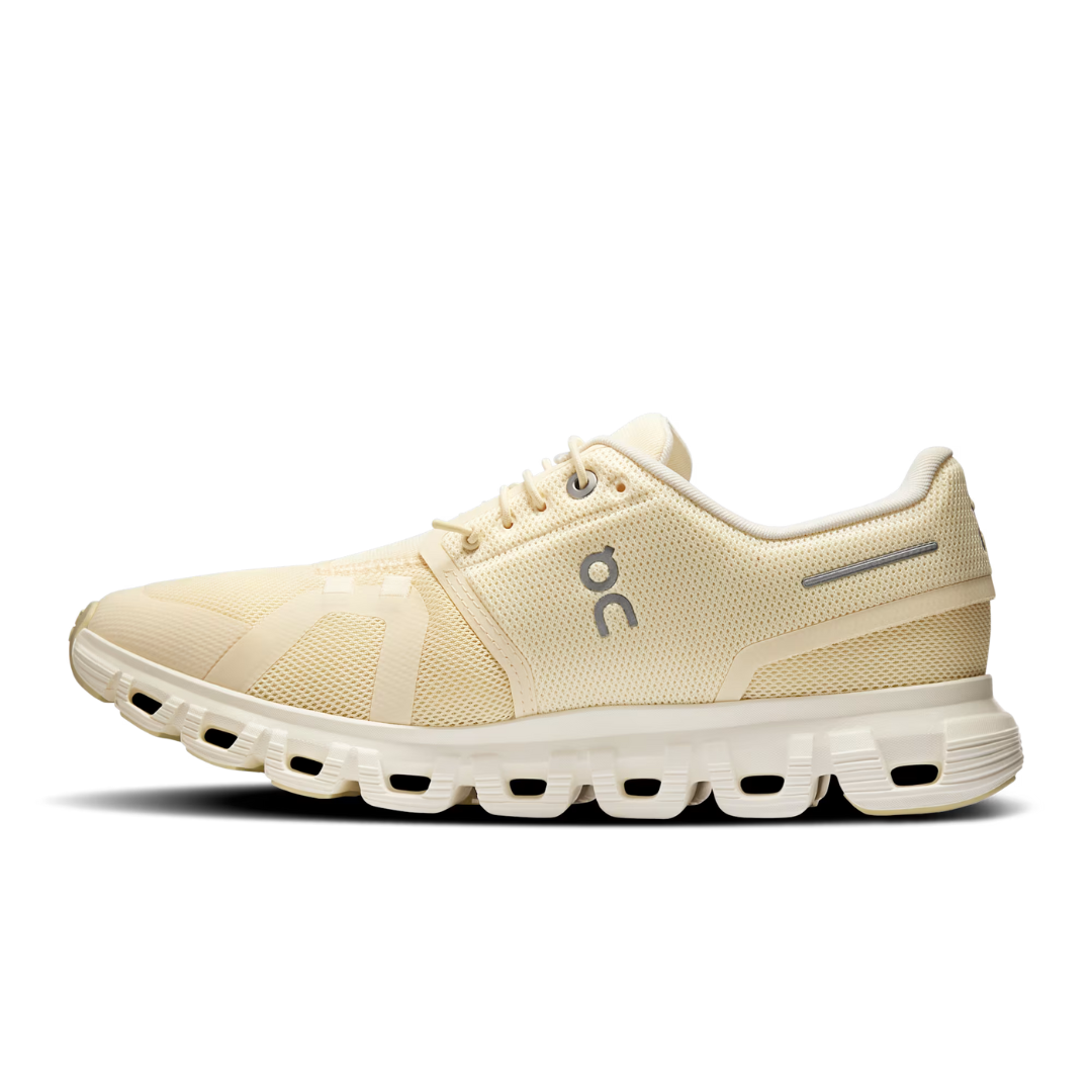 On Running Cloud 6 - Castor / Ivory - Walk by Streetart
