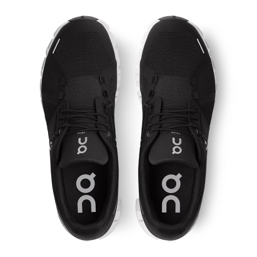 On Running Cloud 5 - Black / White - Walk by Streetart