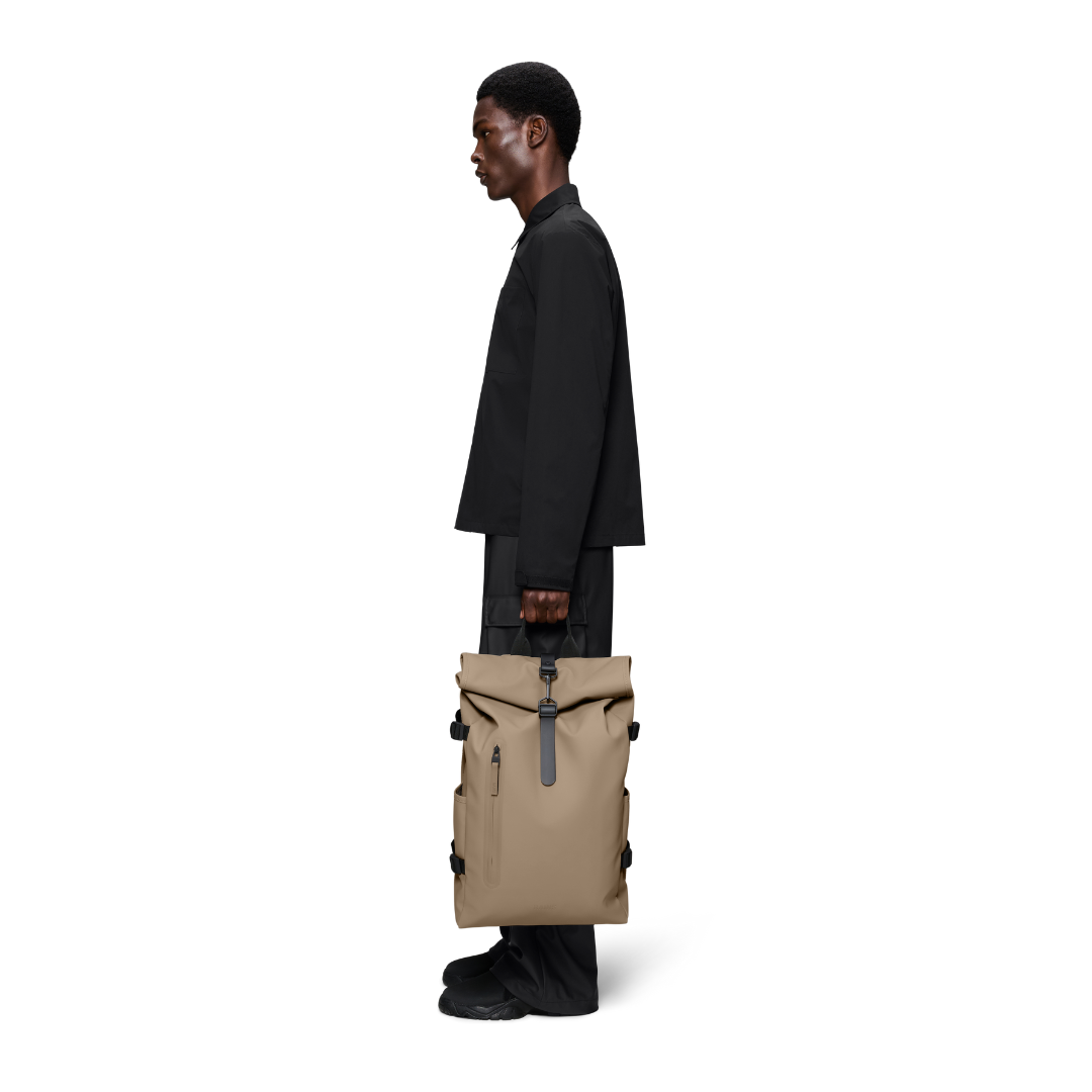 Rains Rolltop Rucksack Large - Beige - Walk by Streetart