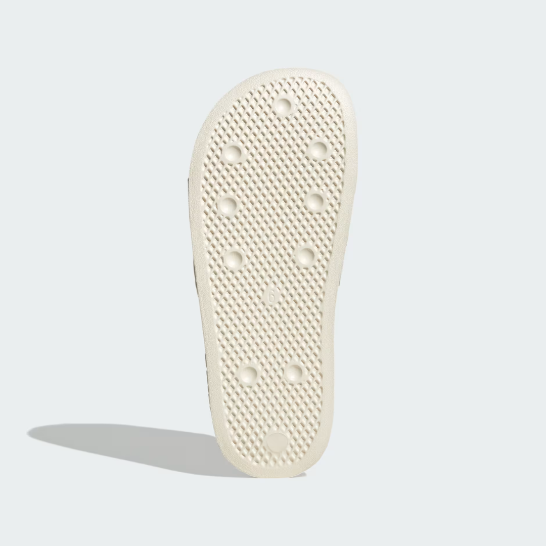 Adidas Adilette - Off White / Gold - Walk by Streetart