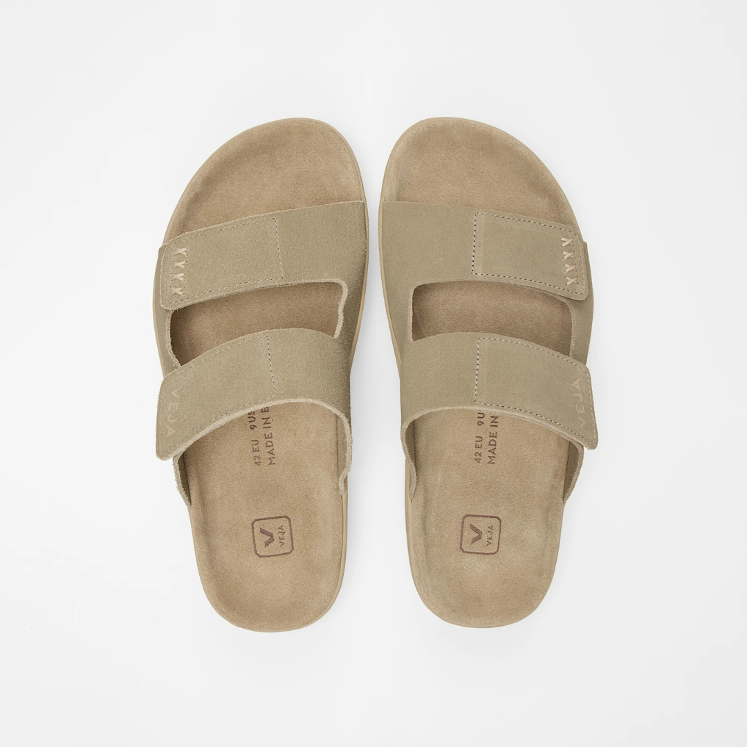 Veja Etna Suede - Taupe / Almond - Walk by Streetart