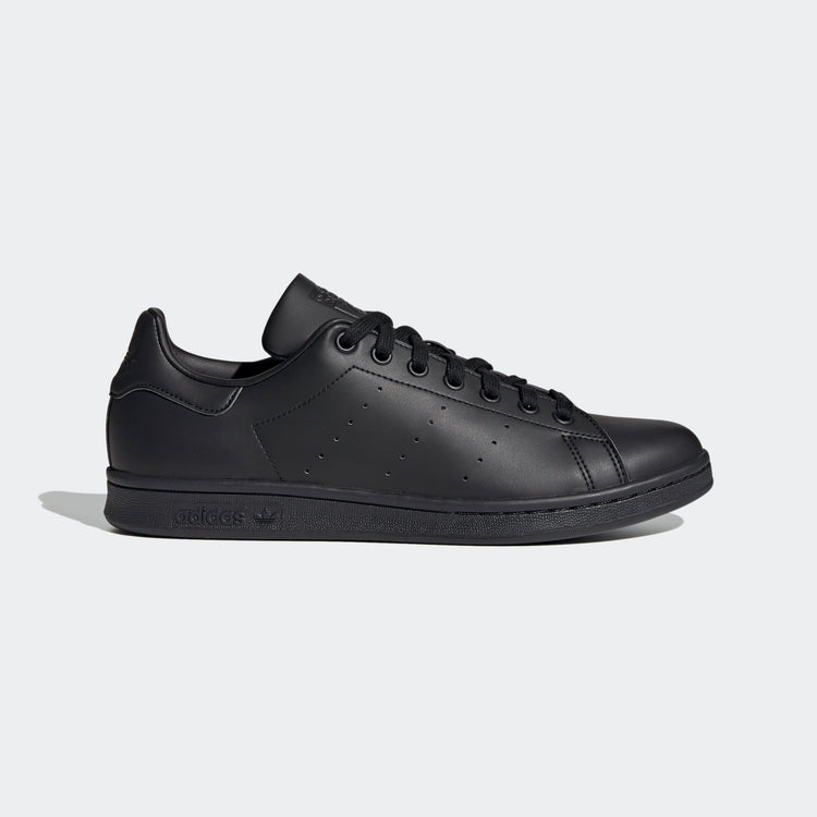 Adidas Stan Smith - Black / Black / Black - Walk by Streetart