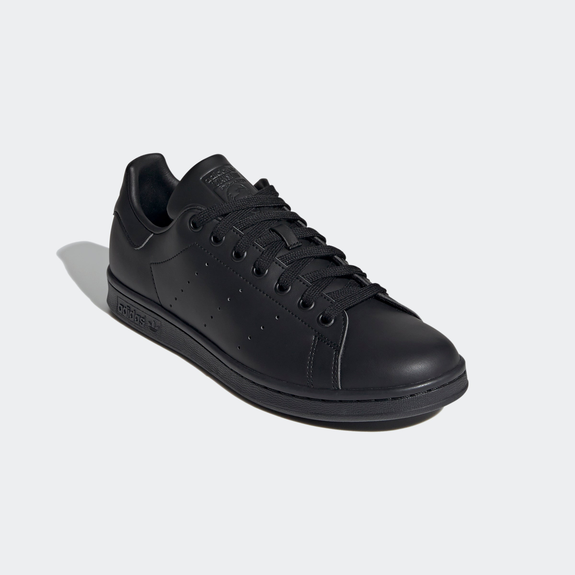Adidas Stan Smith - Black / Black / Black - Walk by Streetart