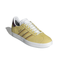 Adidas Gazelle - Almost Yellow / Oat / Maroon IE0443 - Walk by Streetart